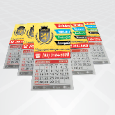 Imã de geladeira com calendário